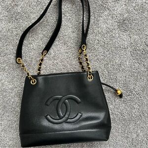 Vintage Chanel shoulder bag CC Caviar Chain tote Bag